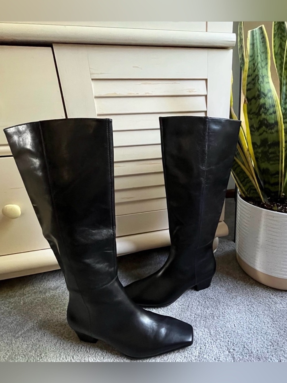 NWOB Madewell Lexie Tall Genuine Leather
Boots Size 7.5